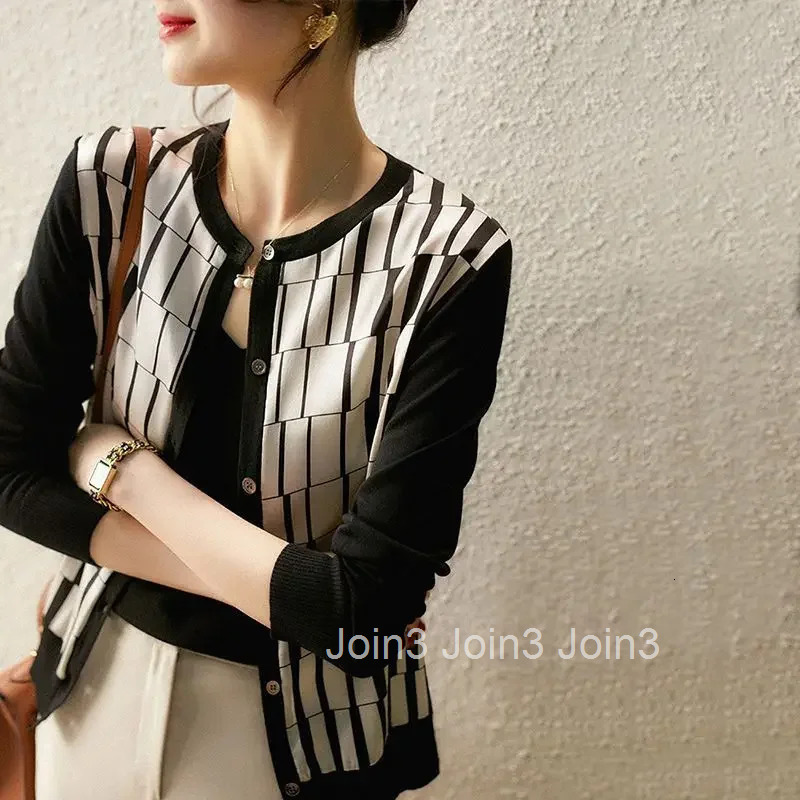 Cardigan for Women Contrasting Colors Jacket Outerwear Round O Neck Knitted Sweater Woman Korean Fashion Streetwear 2025 Vintage