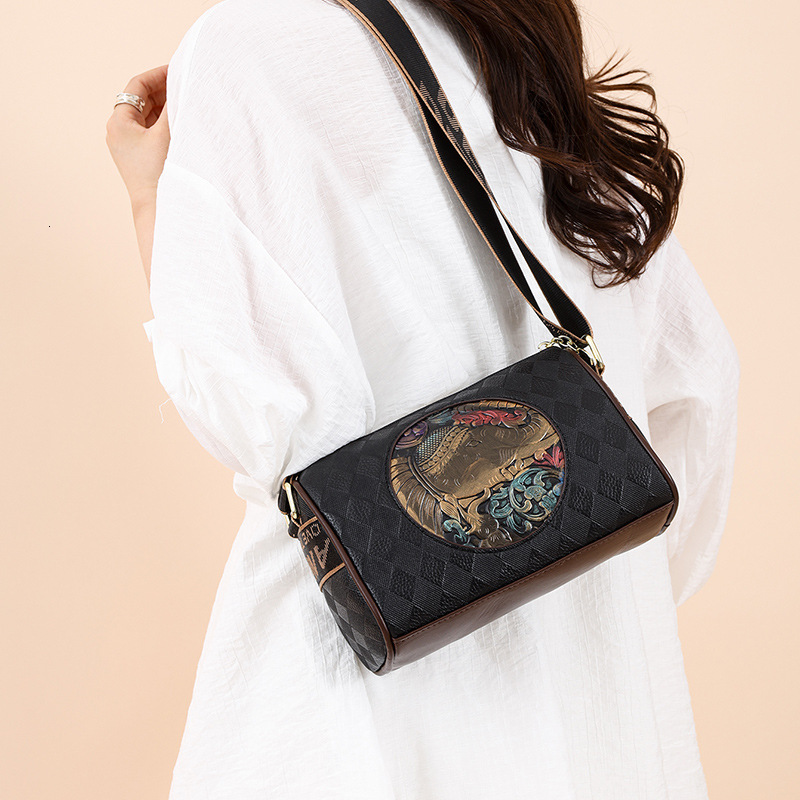 Free Shipping 2025 New Designer Bag Fashionable And High-quality Shopping Bag Elegant Women's Retro Embossed Multifunctional Chinese Single Shoul