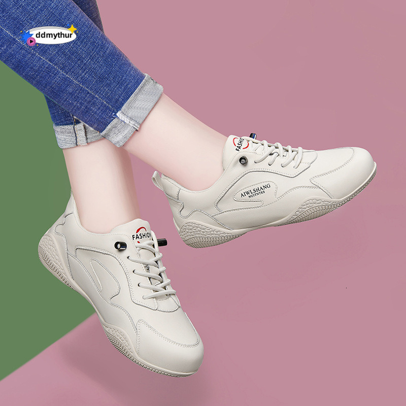 Genuine Leather Flat 2025 New Spring Summer Lightweight Comfortable White Versatile Not Tiring Casual Shoes for Women ddmythur