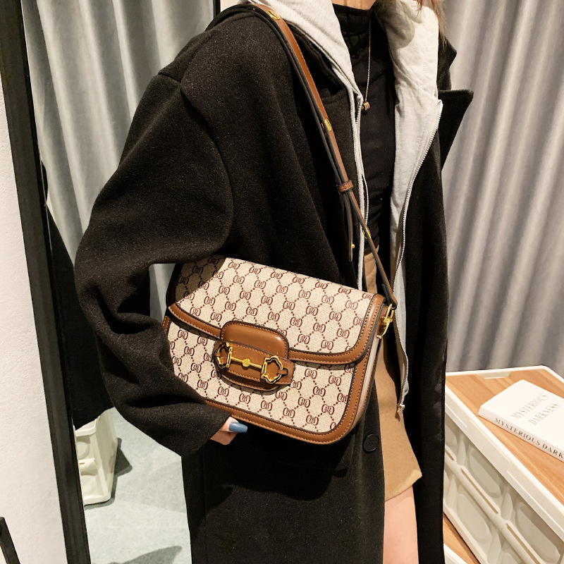 Free shipping designer bags for womens Shoulder bags brown black New trendy and stylish printed small square bag saddle bag