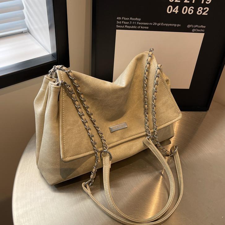 Free shipping designer Bag for Work Commute Underarm Bag Women Bag 2025 New Fashion Casual Shoulder Bag Simple Versatile Large Capacity Tote Bag