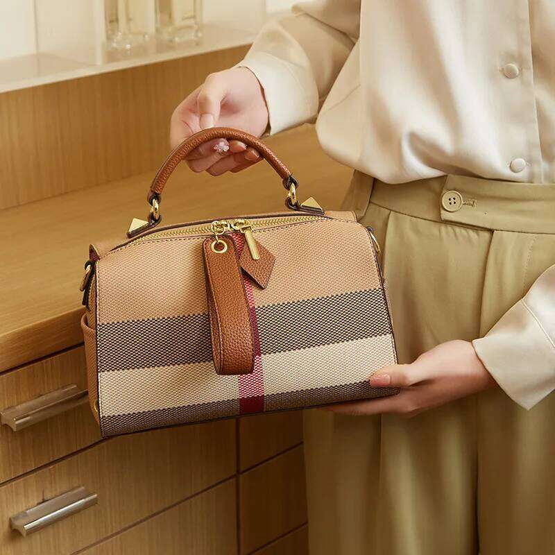 Female European American Women PVC Leather Shoulder Crossbody Bag Designer Handbags And Purses Fashion Ladies Clutch