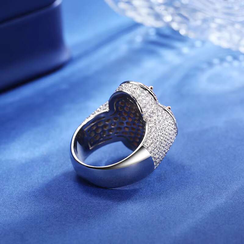 Fine Jewelry Sparkling Gemstone Couples Anniversary Gift Exquisite 925 Sterling Silver Four Leaf Moissanite Ring