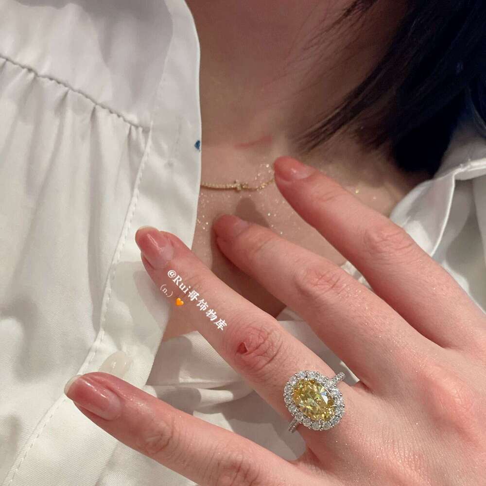 Hot Selling High Carbon Diamond Luxurious Pigeon Egg Zircon Women's Wedding Ring Fashion Jewelry