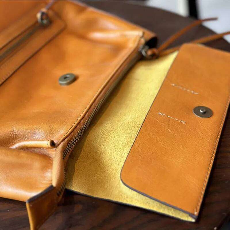Johnature Casual Backpack Women Genuine Leather Large Capacity Bag 2025 New Retro Solid Color Real Cowhide Travel Backpacks