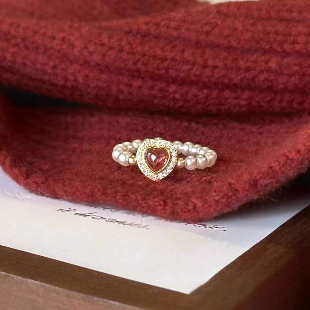 High Wine Red Garnet Heart Imitation Shijia Pearl for Women New Young Luxury High-end Elastic Rope Ring