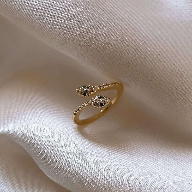 Exquisite Chinese Style Open Ring for Women, Light Luxury Internet Celebrity Index Finger Ring, High-end Sense with Inlaid Diamond Snake Head Zodiac J