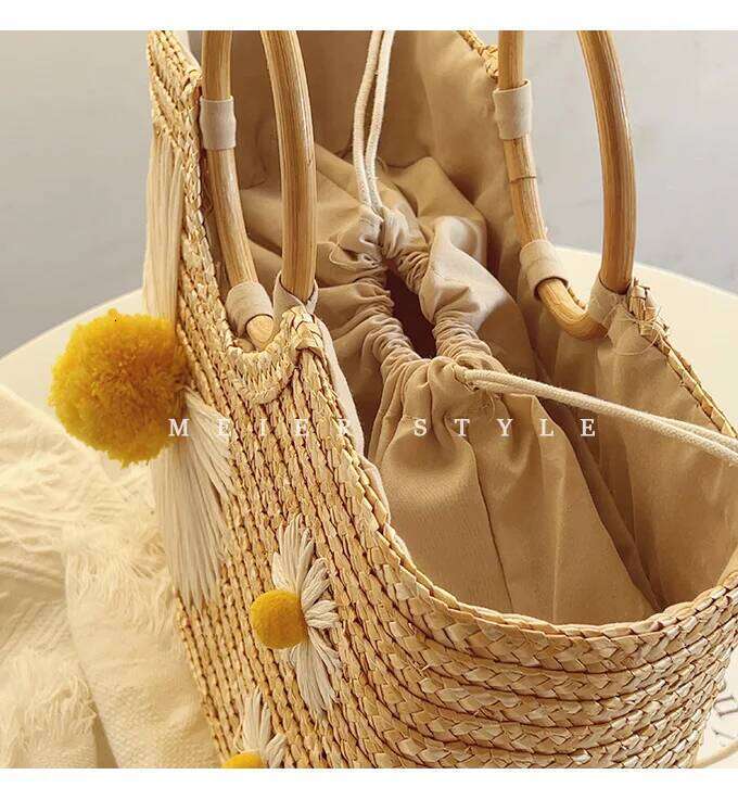Little Daisy Straw Wooden Ring Handbag, Woven Holiday Beach Bag