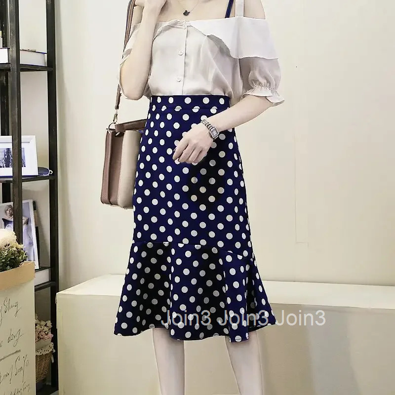 Flare Woman Skirt Ruffle Midi High Waist Korean Fashion Stylish 2025 Trend Y2k Vintage New in Clothing A Line V Skirts for Women