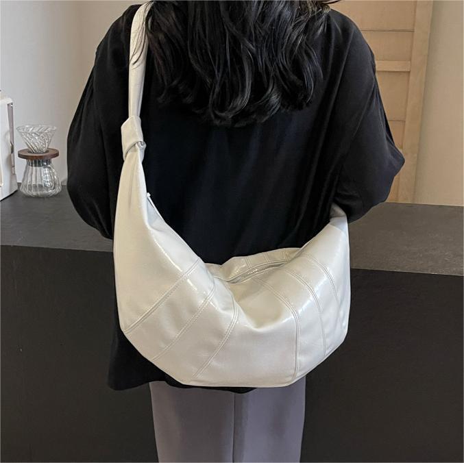 Free shipping designer Women Bag 2025 New Style Patchwork Versatile Dumpling Bag Large Capacity Office Commuter Bag Crossbody Bag