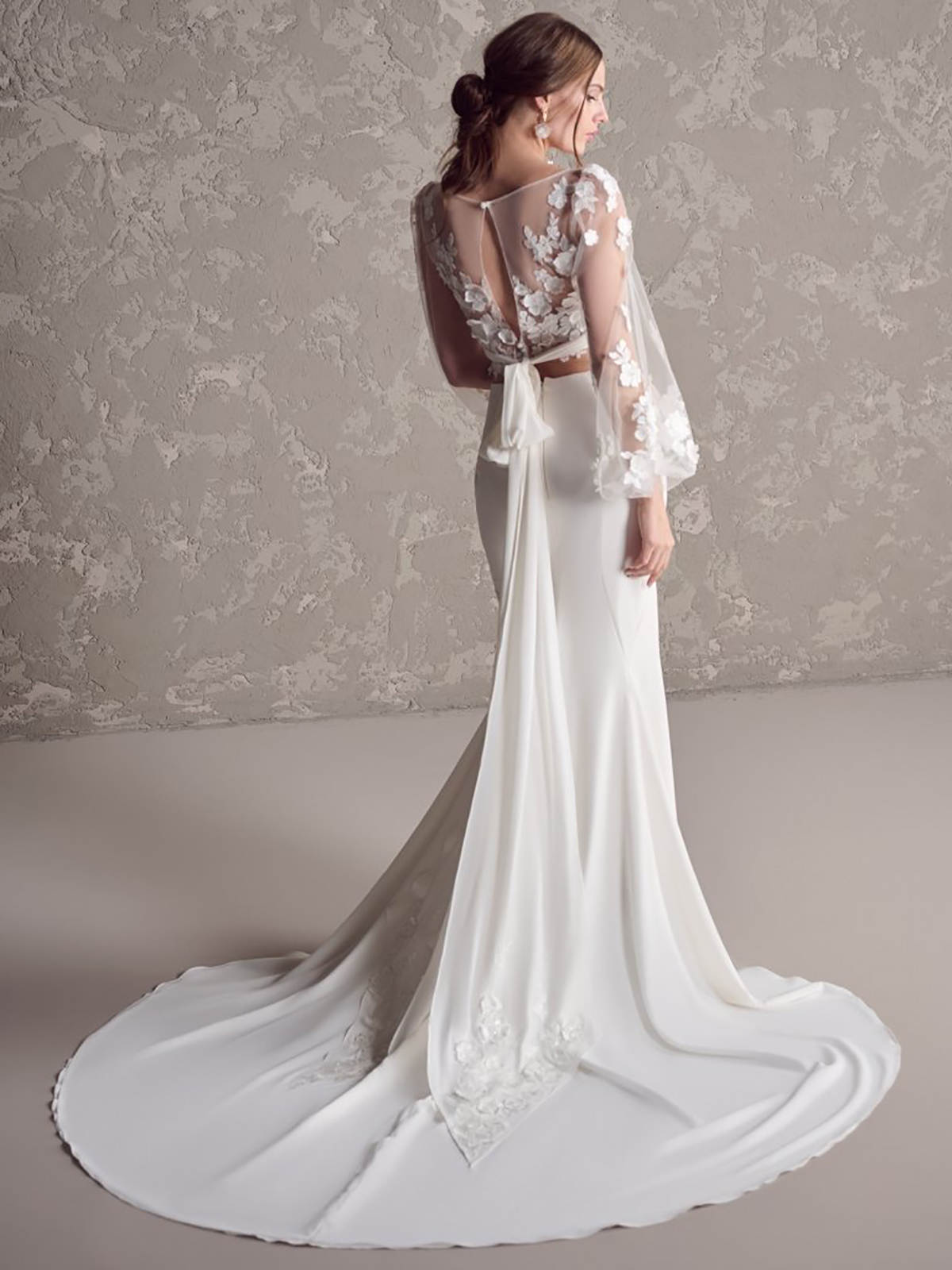 Exquisite Two Piece Mermaid Wedding Dress Illusion Tulle Applique Long Sleeve and Chiffon Bridal Scoop Neck Custom Made Gowns