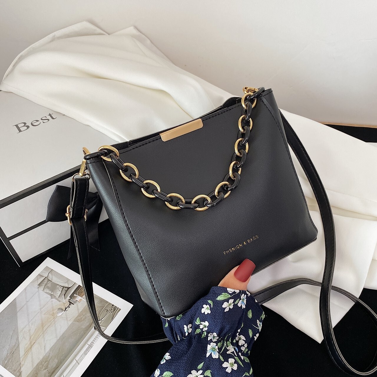 Free Shipping 2025 New Designer Bag Fashion Trend High-end Large Capacity Solid Color Women's Single Shoulder Handbag Casual Boutique Shopping Ba