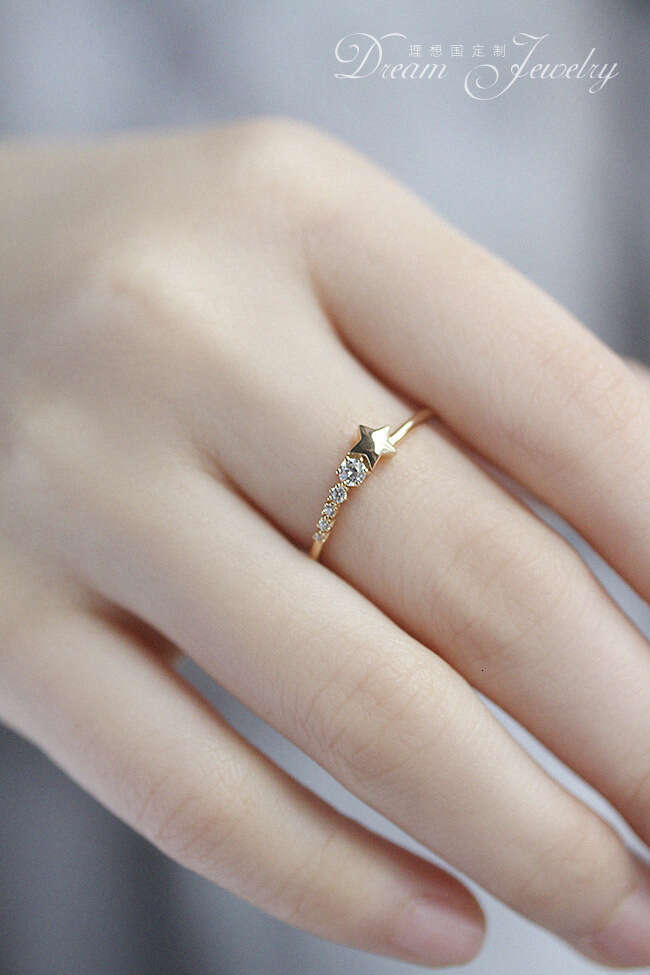 Meteor Shattered Gold-Plated for Women, Diamond-Studded Light Luxury Fashion Simple Elegant Versatile Ring