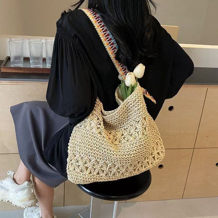 Free shipping designer Vacation Style Straw Bag for Women 2025 New Summer Trend Woven Bag Beach Large Capacity Shoulder Bag Tote Bag