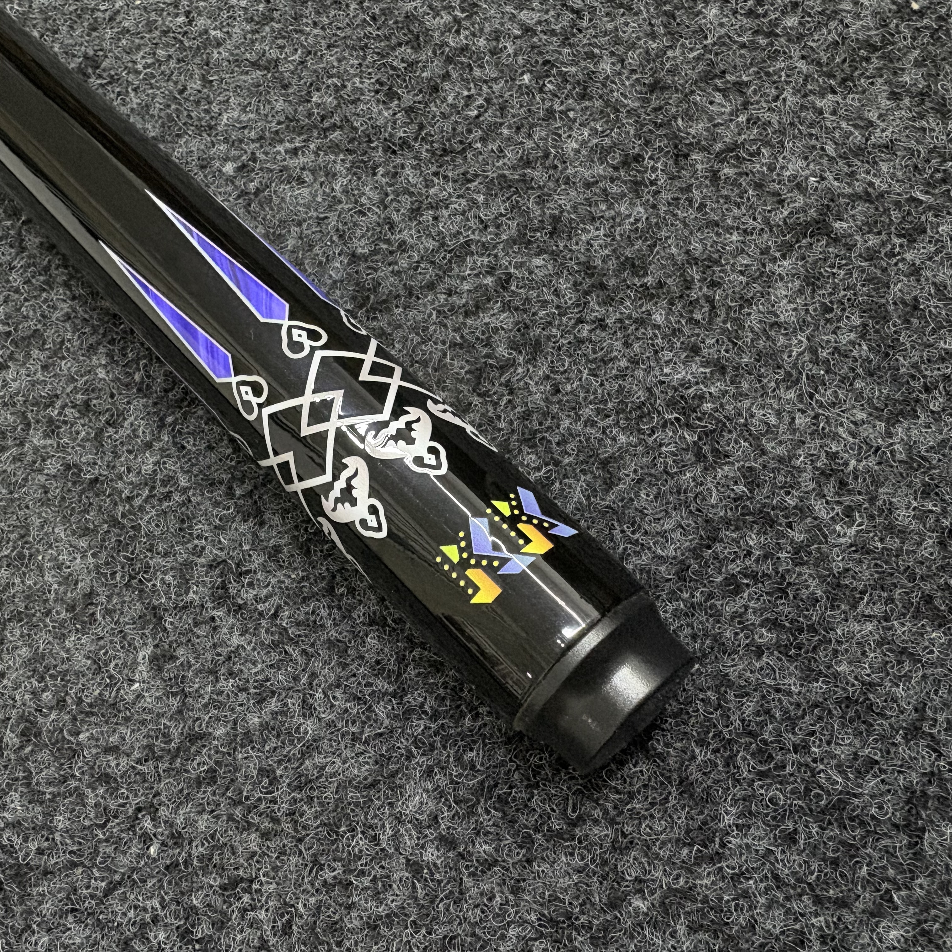 Swordsman Carbon Fiber Pool Cue 1/2 Split Tech Wood 125mm Tip Size 19oz Black Technology Billiard