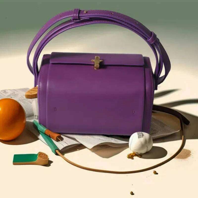 Handheld Box Women's New Fashionable Berry Purple Boston Bag, Versatile, Niche, Light Crossbody Bag