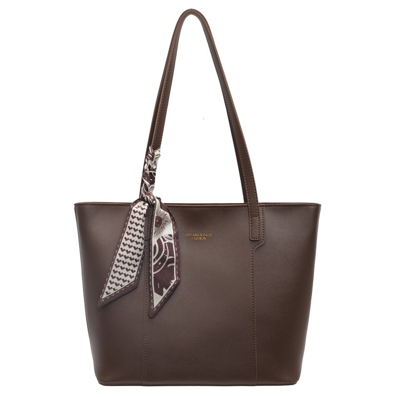 Free shipping designer Bag Tote Bag for Women 2025 New Casual Versatile Simple Shoulder Bag Large Capacity Commuter Underarm Bag