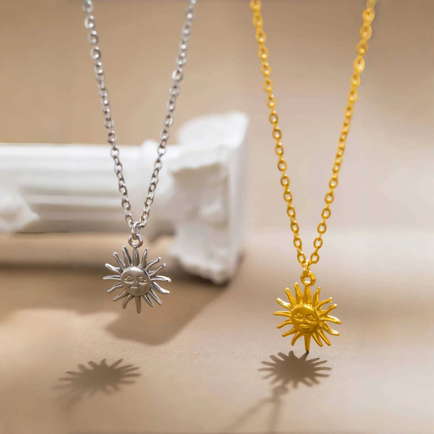 UHBINYCA Vintage Sun Pendant Necklace Hydroforming Process Stainless Steel Waterproof Jewelry Accessories W250618