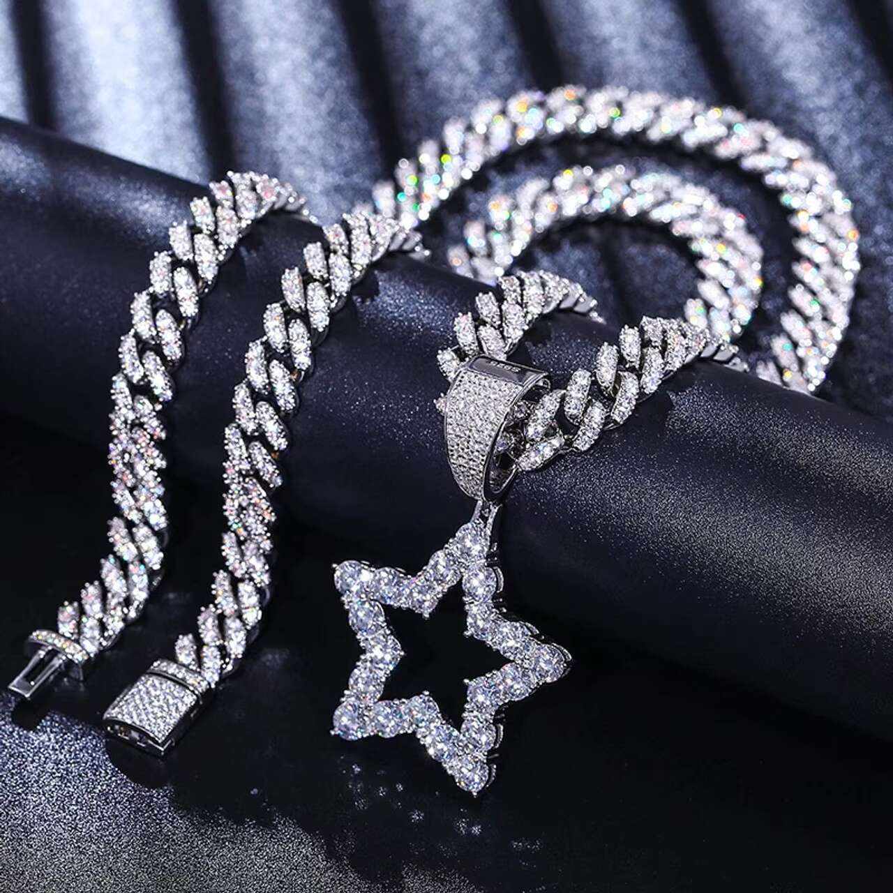Stylish 925 Sterling Silver Flooded Ice Star Pendant with VVS Diamond Moissanite Hip Hop Style Necklace Charm