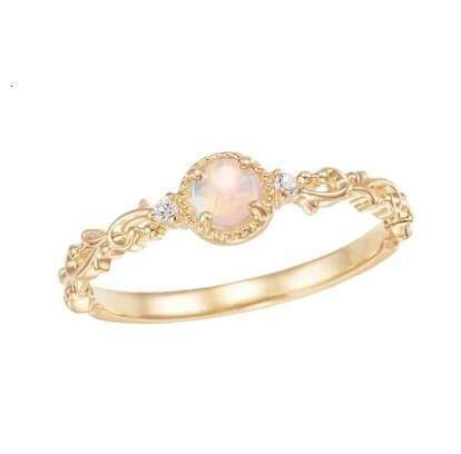 New Moonlit Night Starlight Luxury Style Moonstone Ring for Women Open Vine Plant Gold Plated