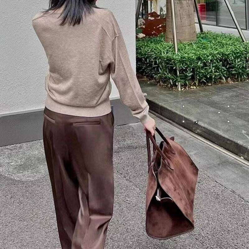High-end Niche Design Outdoor Travel Bags Autumn and Winter New High-capacity Retro Commuter Handbags Shoulder Bag