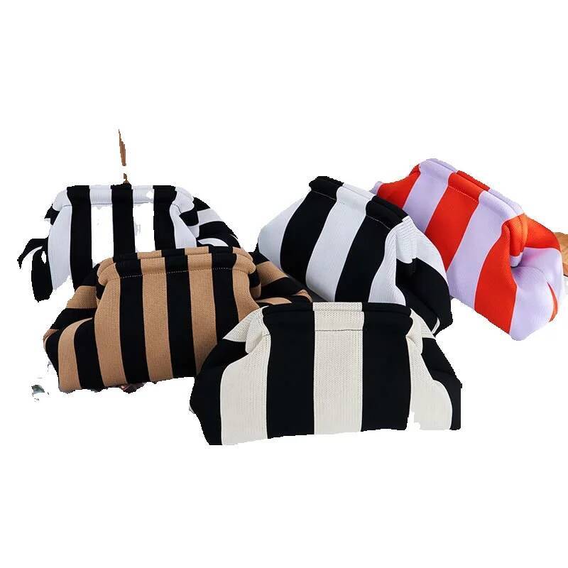 Free Shipping Designer Cross-border Hot-selling Women's Clutch Bag Luxury Bag Knitted Bag Female Commuter Fashion Beach Bag Cloud Bag Multifuncti