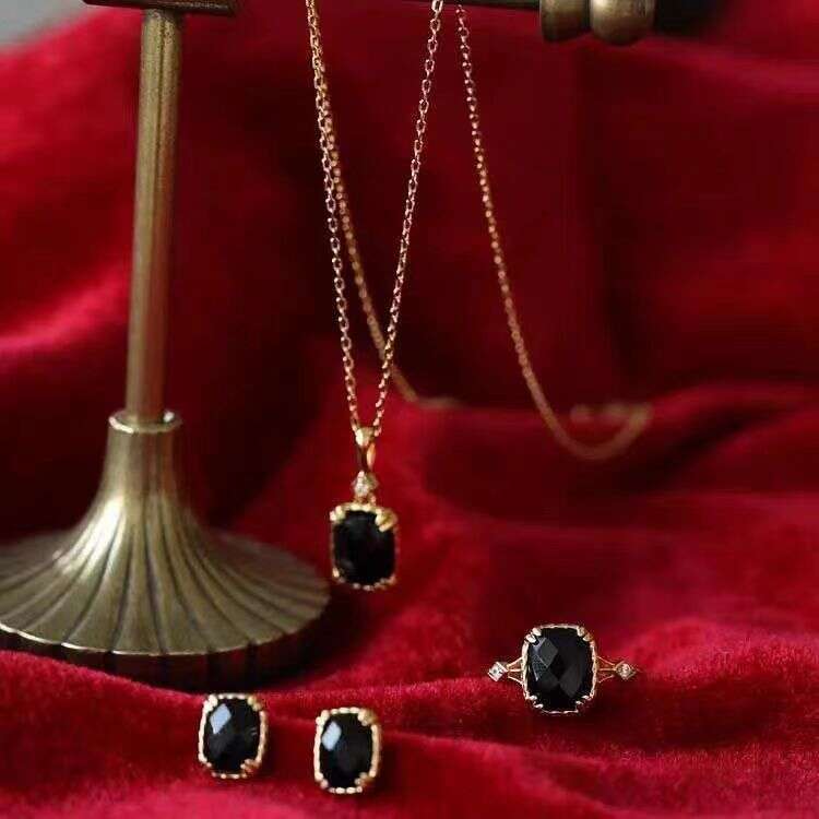 New Night Ball Black Onyx Luxury Gold-Plated Ring for Women Same Style Minimalist Trend