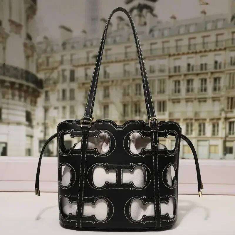 Shoulder Bag High-End Brand Fashionable Hollow Design Women's Handbag Large Capacity Simple Solid Color