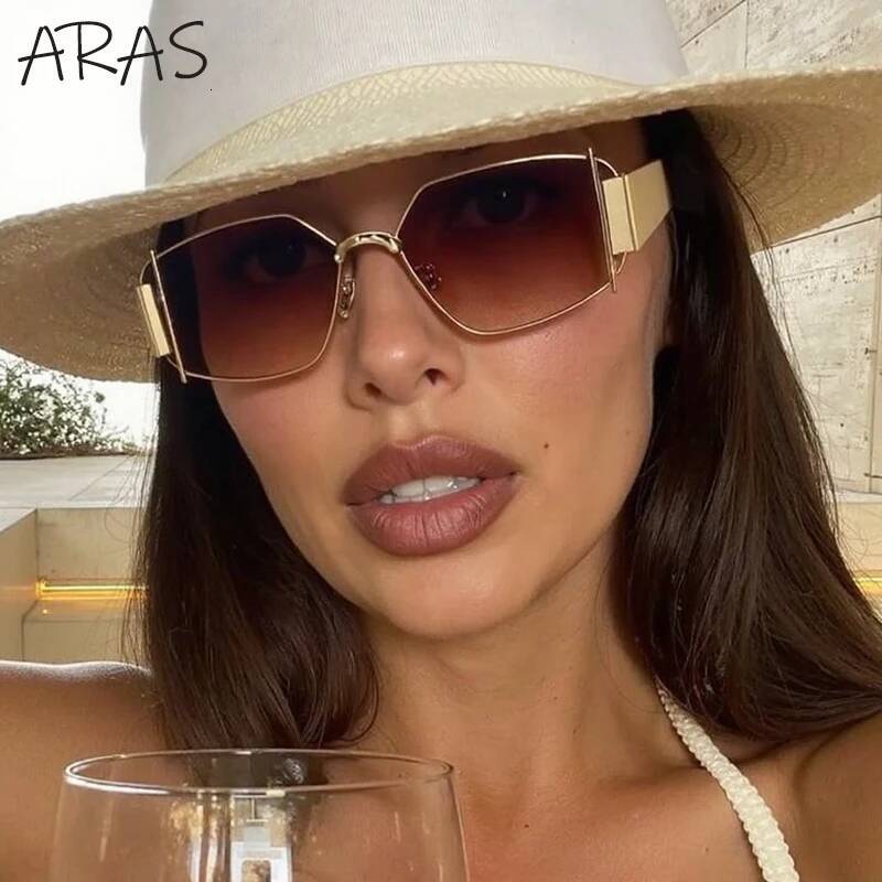 Fashion Rectangle Punk Sunglasses Women 2025 Brand Irregular Metal Frame Sunglass Sexy Vintage Traveling Eyewear Shades