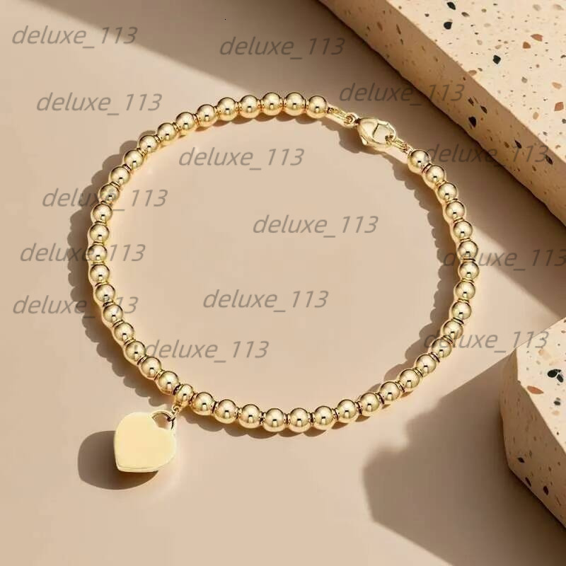 Top Love Heart Sier Bracelet Bottom Plated Girlfriend Souvenir Gift Fashion Charm Designer Jewelry02