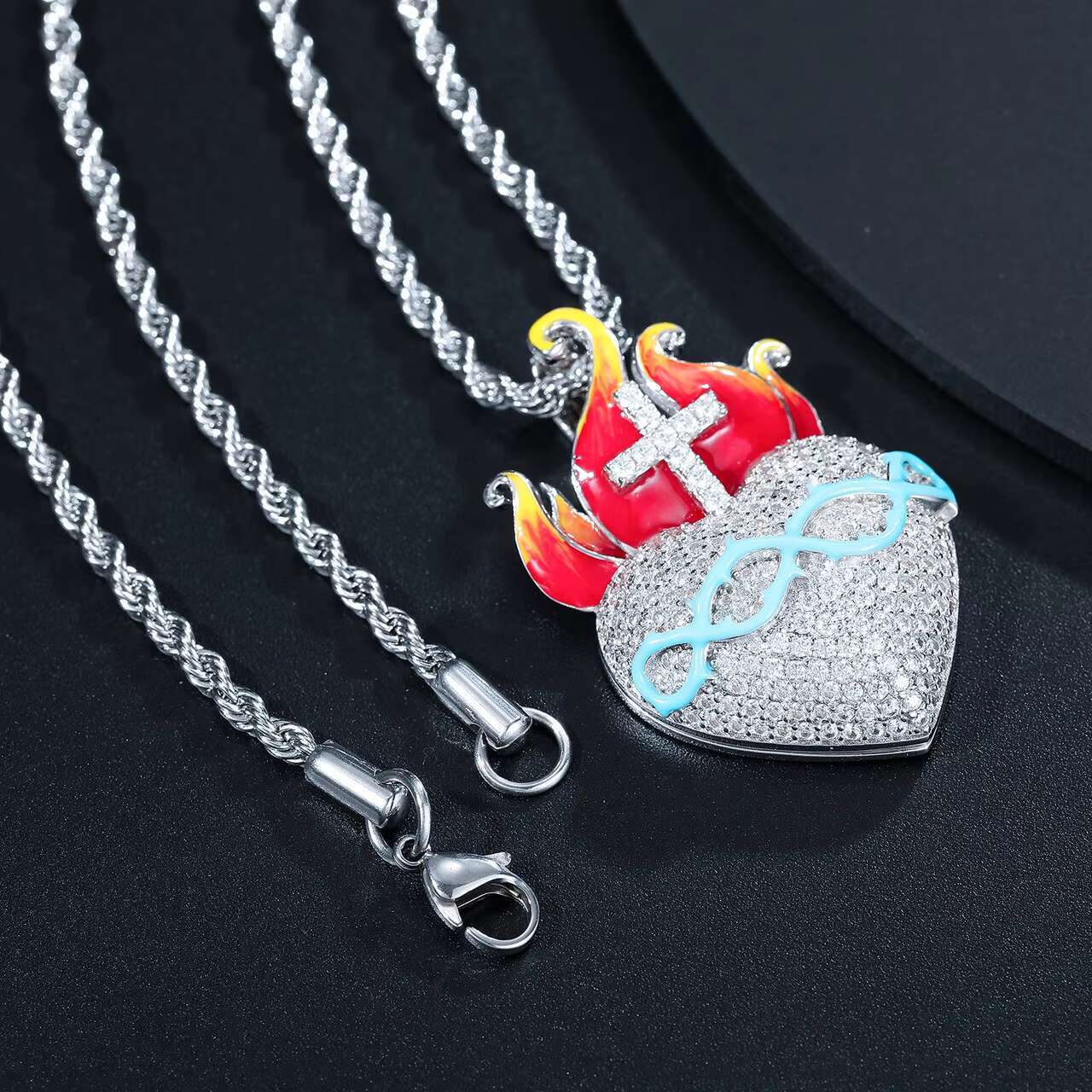 Luxury 925 Sterling Silver Moissanite Diamond Heart Pendant Necklace Unique Cross Flame Glow Dark Jewelry with Pendants Charms