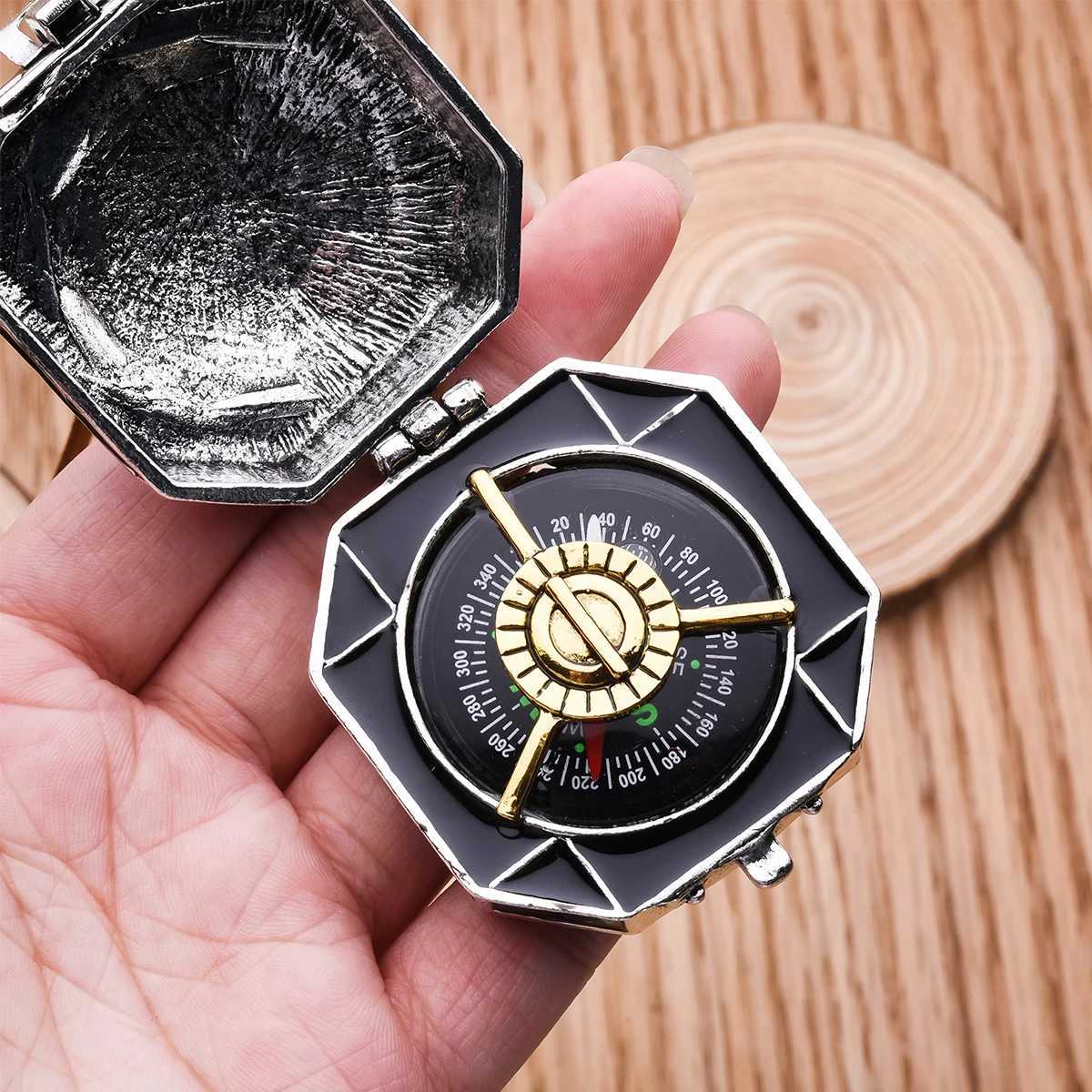 Harong Classic Pirates Compass Pendant Necklace Exquisite Movie Jack Same Outdoor Jewelry Gifts for Men Women Friends Cosplay W250618