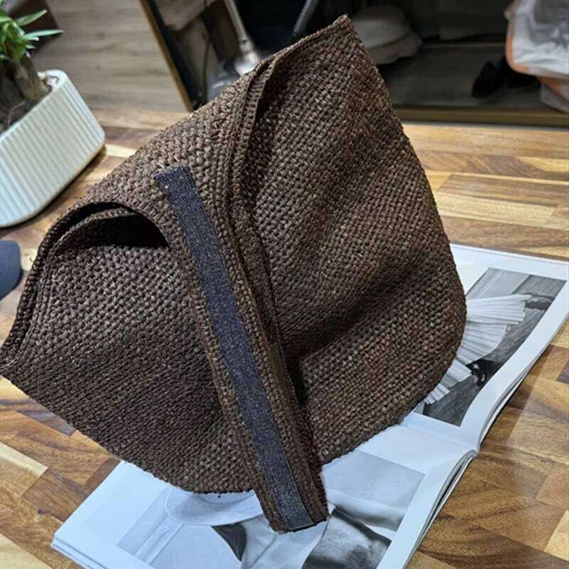 High Quality Women's New Beaded Straw Bucket Bag