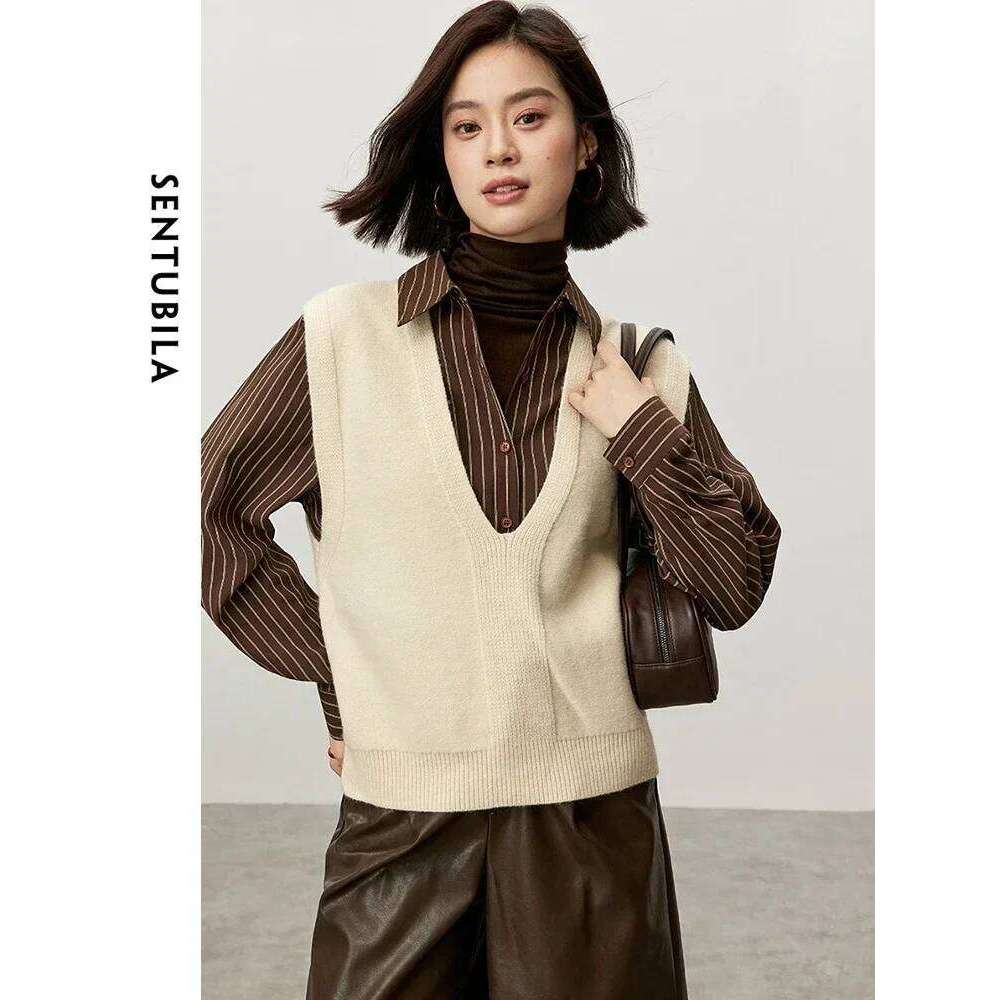 SENTUBILA Knitted Sweater Vest Women 2025 Spring Autumn Simple Basic Sleeveless V Neck Loose Pullovers Woman Clothing W43E56569