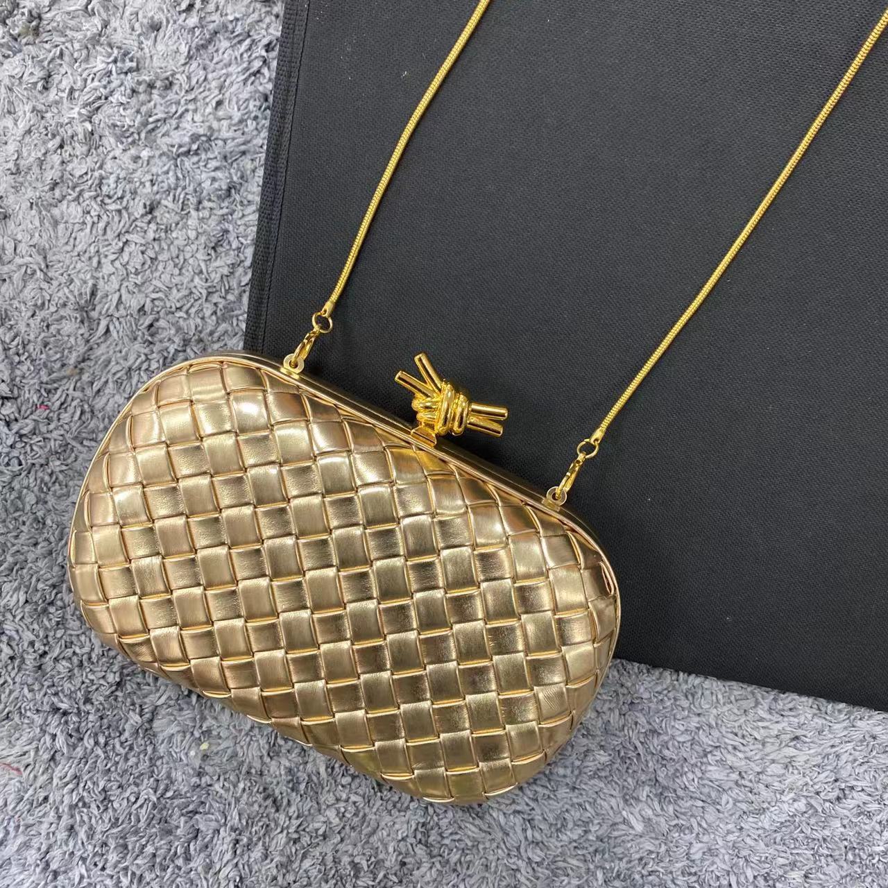 Free Shipping Designer 2025 New Luxury Bag Small High-end Woven Evening Bag Handbag Women's Fashionable Evening Bag