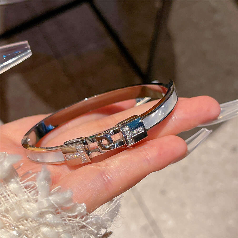 Sier High-End Micro-Paved Full Dia for Women 2023 Fashion Simple Titanium Steel Non-Fading Couple Bracelet