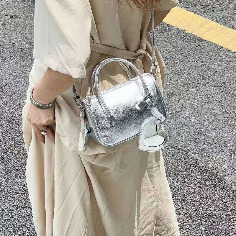 2025 New Fashion Love Heart Mirrior Design Tote Small Cowhide Leather Women's Handbag Sier Luxurious Ladies Shoulder Bag