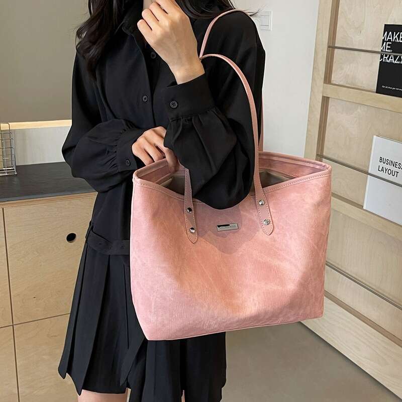 Korean Style Large Capacity Fashion Commuter for Women Summer 2025 New Versatile Shoulder Tote Bag