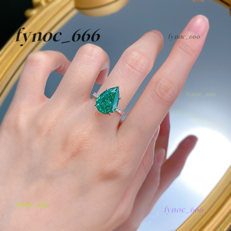 Pass Diamond Tester Green Pear Cut Moissanite Pave Engagement Ring Hot Selling 925 Silver Vvs Diamond Ring Women Jewelry
