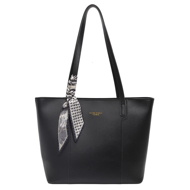 Free shipping designer Bag Tote Bag for Women 2025 New Casual Versatile Simple Shoulder Bag Large Capacity Commuter Underarm Bag