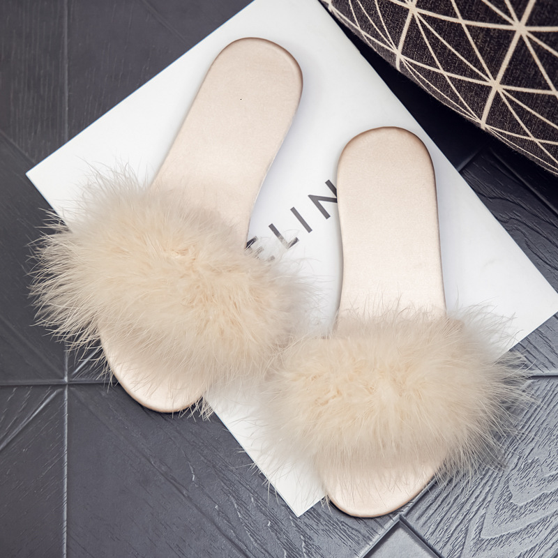 Women's new wedding red slippers fashionable women's sandals designer shoes daily commuting fashionable women's shoes