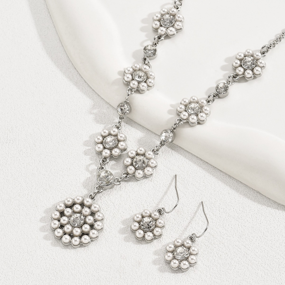 Zircon Inlaid Pearl Flower Stud Earrings Necklace Set