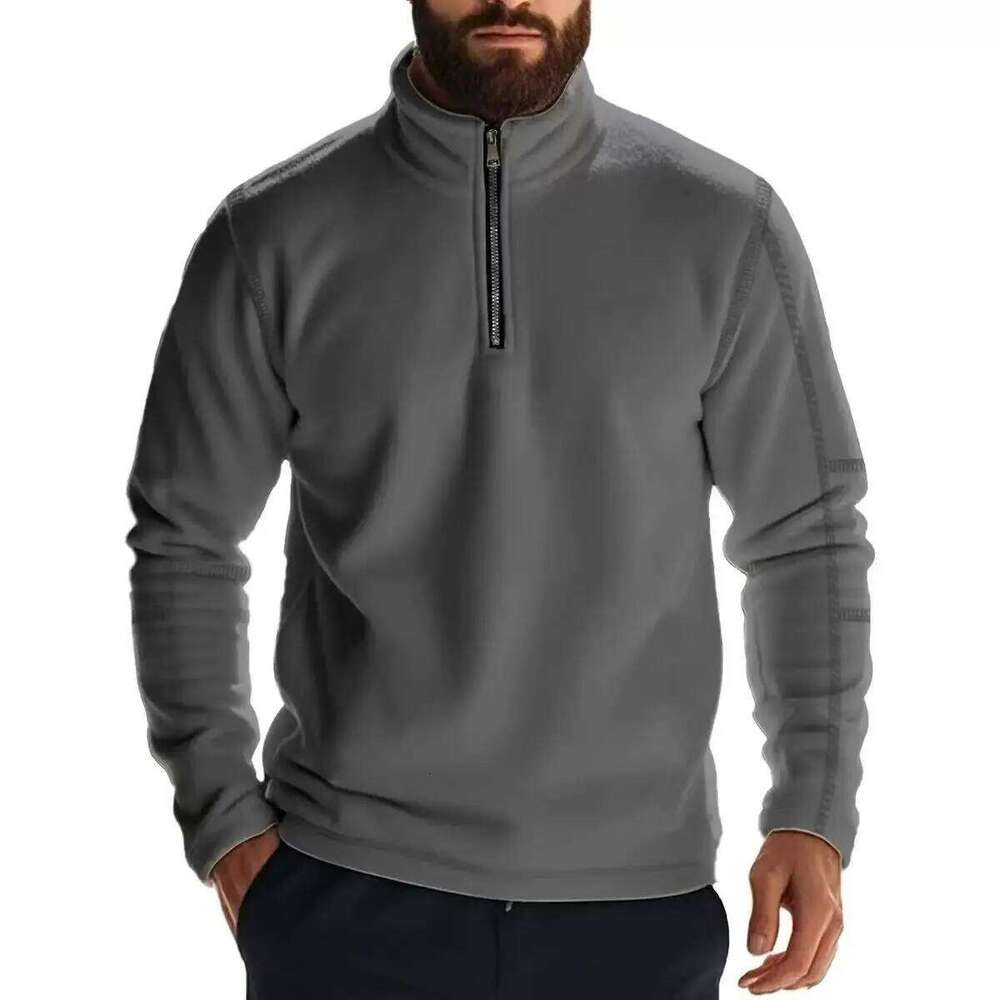 Sturdy Men's Full-Zip Mockneck Jacket with Thermal Layering Technology: Ideal for Trailblazers & Adventurers