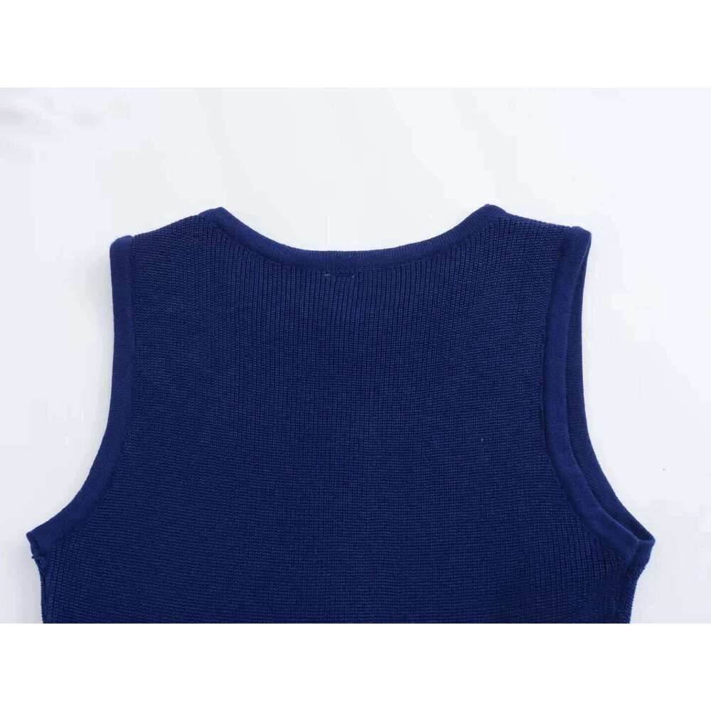 Designer Clothing 2025 Summer Slim Knitted Retro Round Neck Sleeveless Metal Single-Breasted Elegant Women's Slit Dress