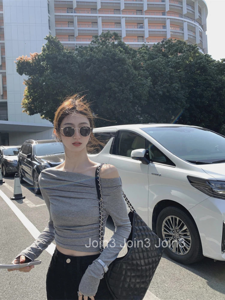 Women Off Shoulder Clothing 2025 Woman T-shirt Skinny Tall Offer Free Grey Top for Shipping Tee Causal Goth Polyester Emo Tshirt