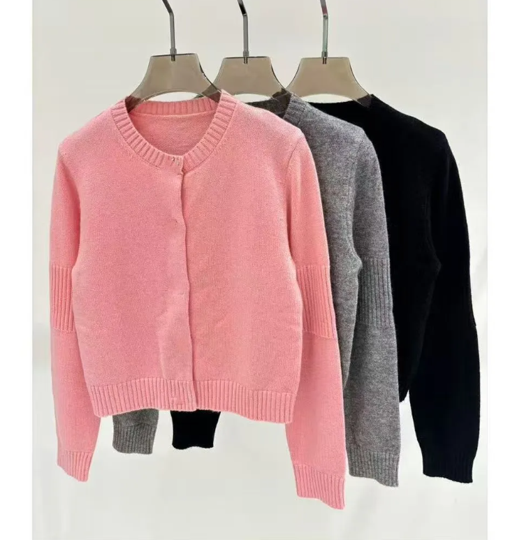 Best Sellers Top Quality Cardigan Sweater Brand Designer Knitted Long Sleeves Alphabet Button For Women Fashion Spring Clothes