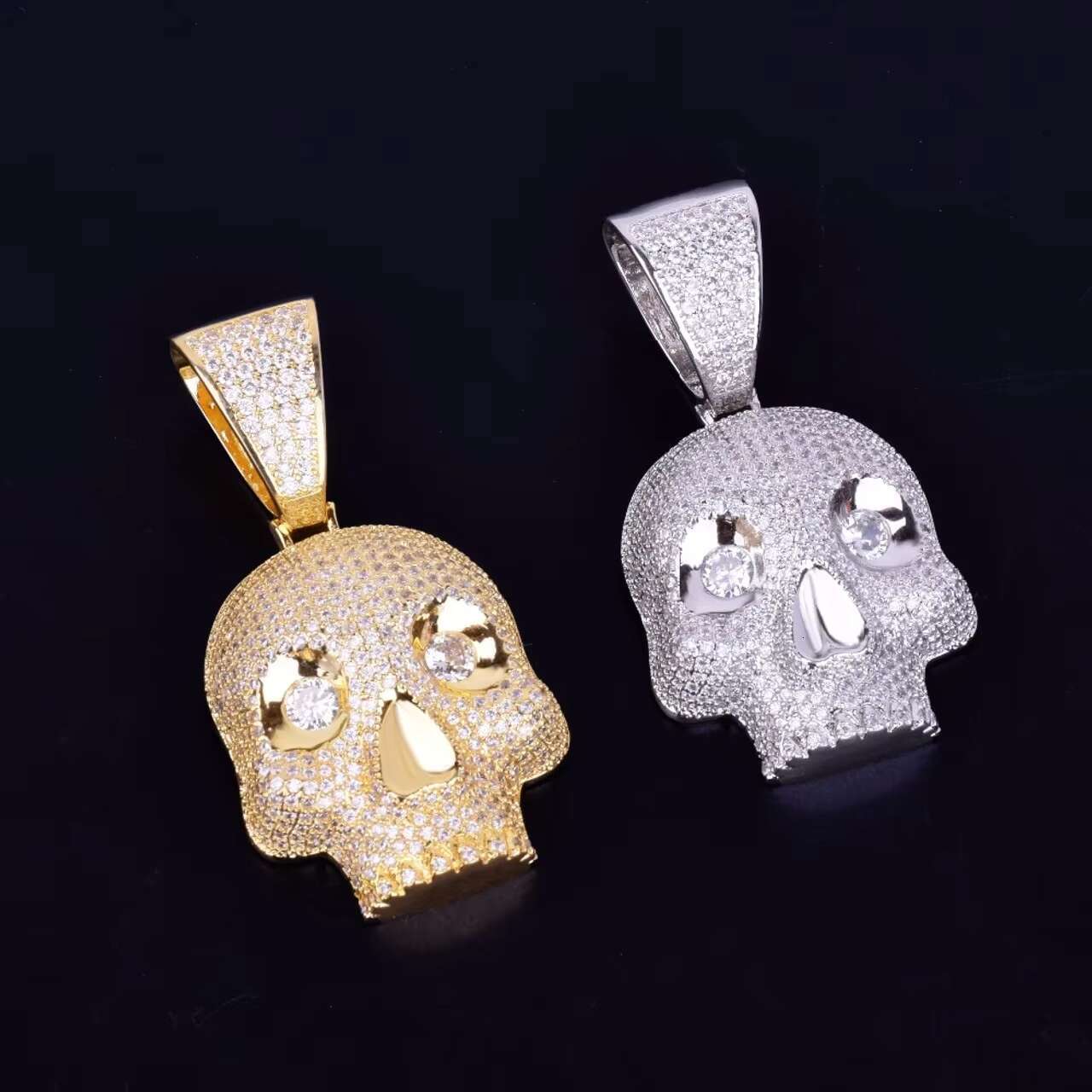 Fashion Hip Hop Moissanite Iced Flooded out Skull Head Pendant Necklace For Gift