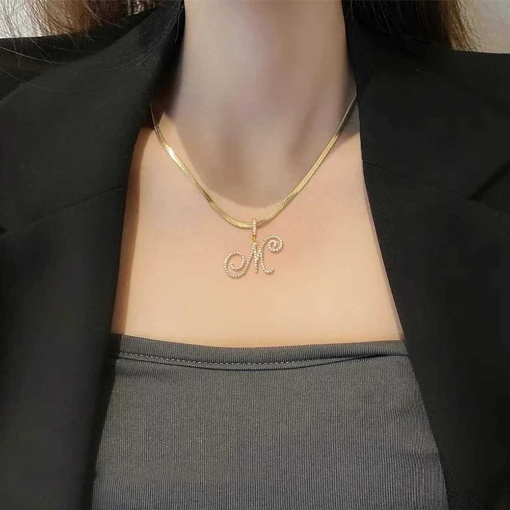 A-Z Initial Bling Cursive Letter Necklace for Women and Girls Gold Plated Snake Chain Alphabet Pendant Clavicle Necklaces Collar Jewelry W250618