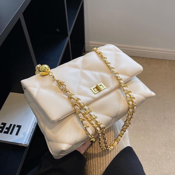 Free shipping designer Bag Quilted Chain Bag Women Bag 2025 New Fashion Versatile Small Square Bag High-end Shoulder Bag Crossbody Bag