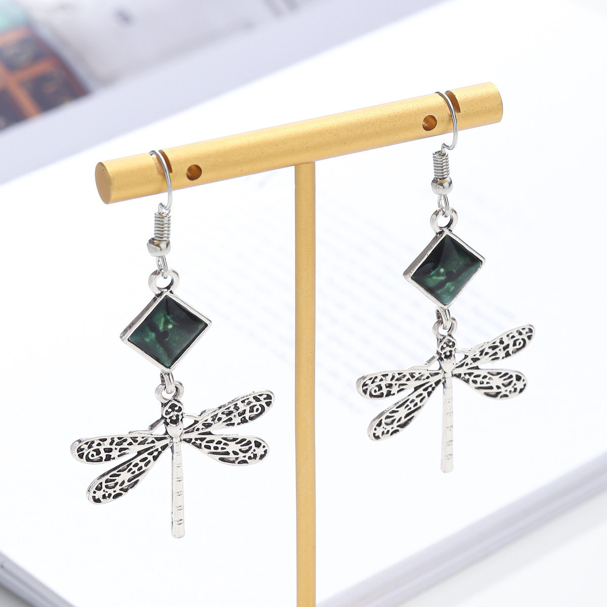 Minimalist Elegant Style Dragoy Earrings Unique Oil Drop Hip Hop Ear Jewelry